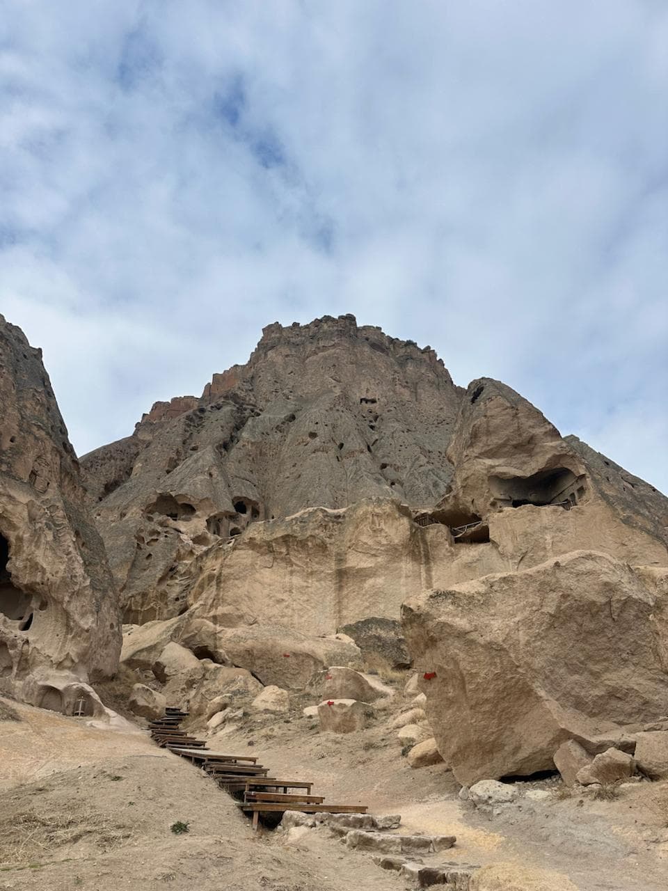 Cappadocia Green Tour - Descending into the deep passages of Derinkuyu Underground City